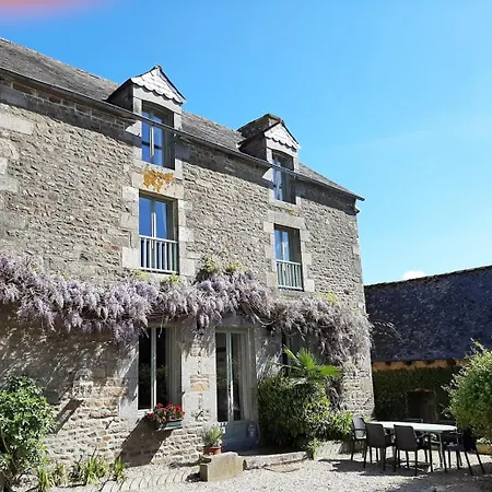 Le Puits, 19c House In The Grounds Of The Manor Saint-Helen